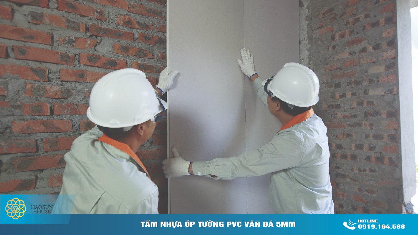 Thi Công Tấm Nhựa ốp tường PVC Vân Đá 5mm