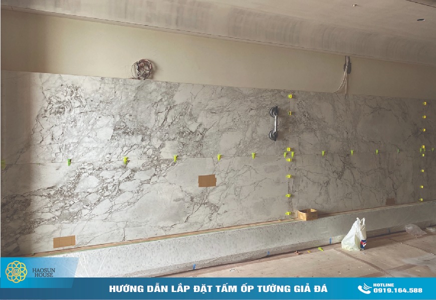 Tấm ốp tường giả đá