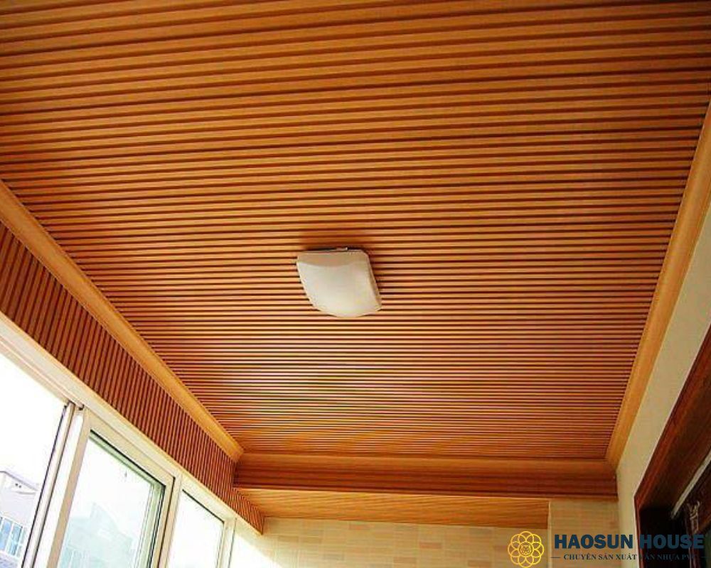 Tấm trần nhựa kết hợp lam sóng và tấm nhựa vân gỗ