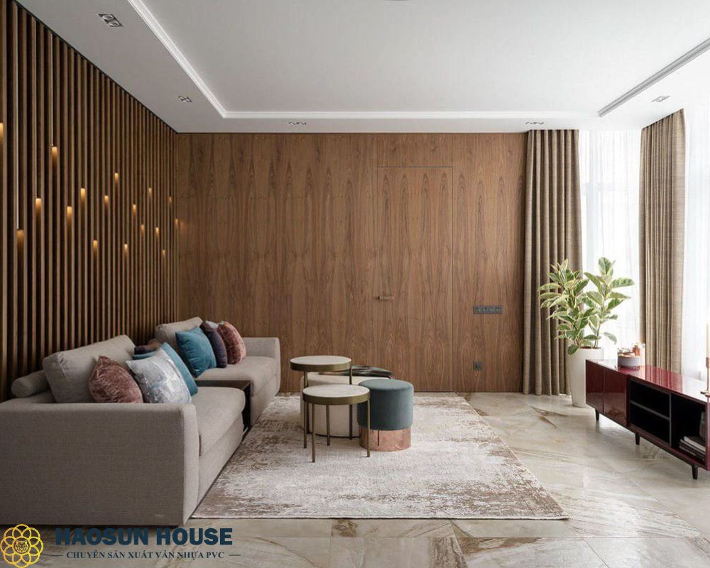 Nhựa giả gỗ màu nâu sẫm làm cho phòng khách đẹp hơn