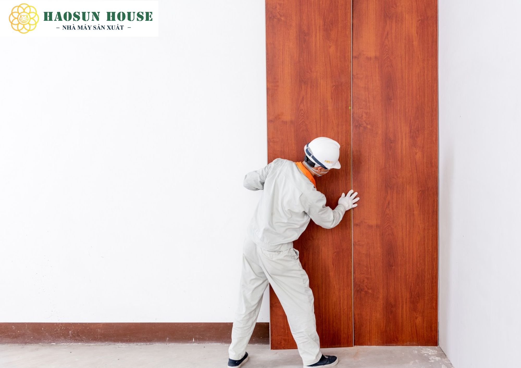 Giá tấm nhựa ốp tường