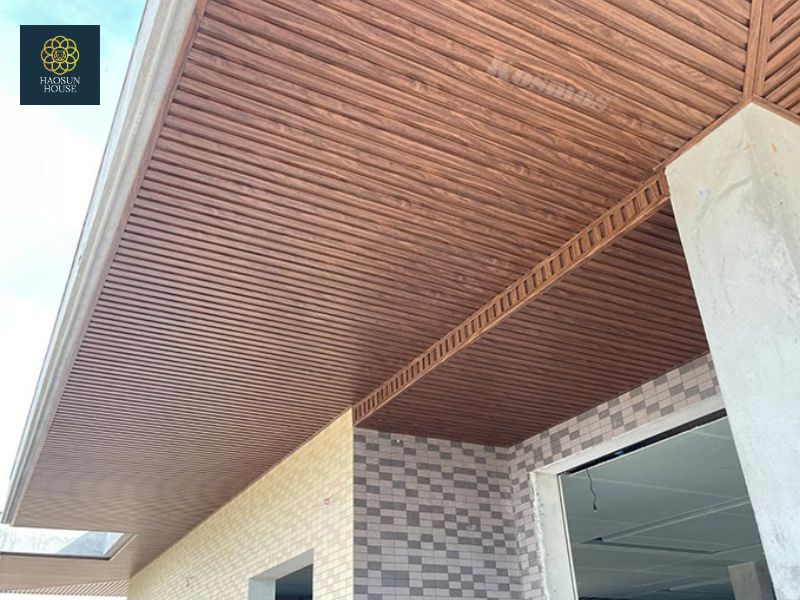 Trần nhựa giả gỗ