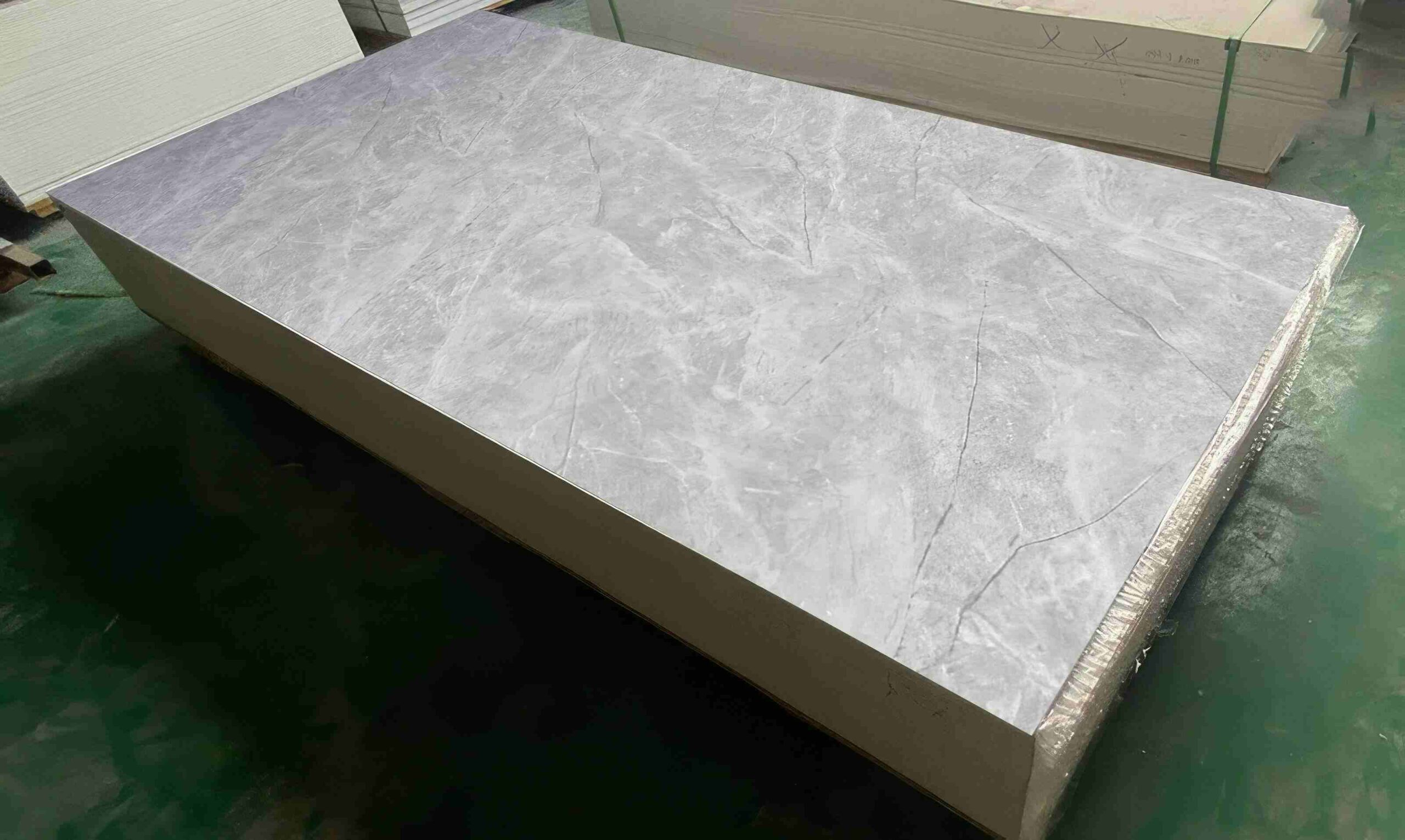 Tấm PVC Vân Đá Marble xám vân mây nhạt