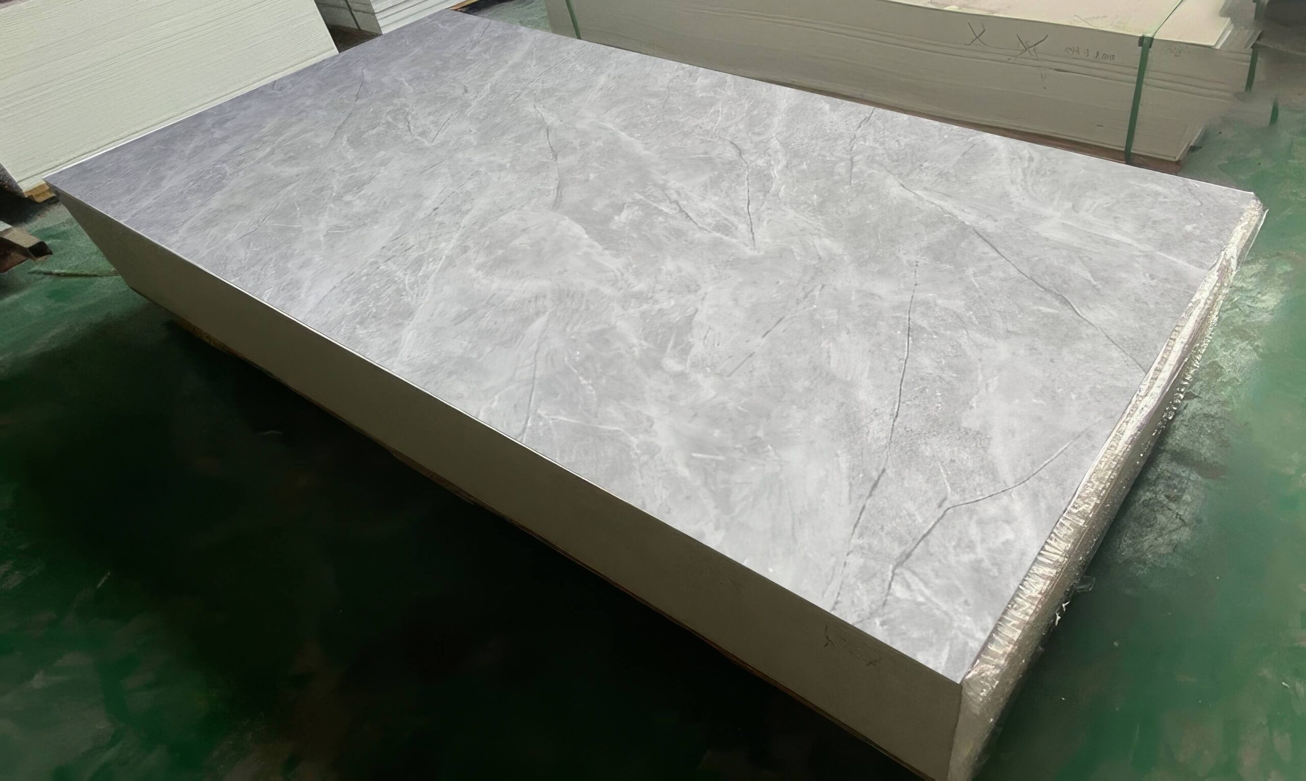 Tấm PVC gải đá Marble xám vân may nhạt